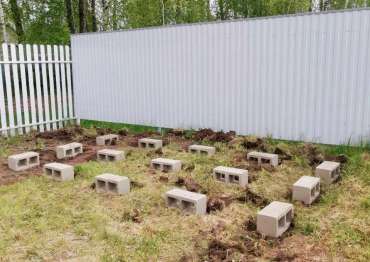 Площадка под контейнер для хранения садового инвентаря в графитовом цвете в дер. Лаптево, Раменский р-н, МО