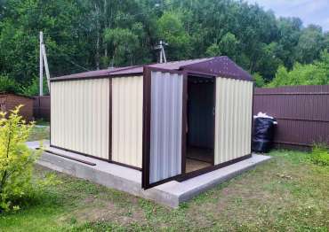 Гараж с дополнительной дверью в с. Башино, Ясногорский р-н, Тульская обл.