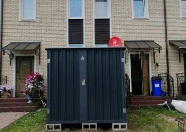 Яркий гараж в дер. Филино, Троицкий адм. окр, г. Москва