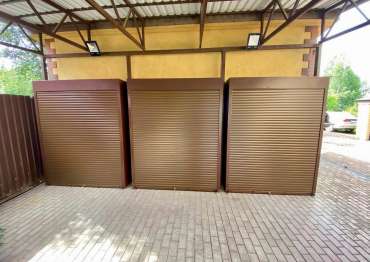 Три шкафа в шоколадно-коричневом цвете в дер. Холопово, Александровский р-н, Владимирская обл.