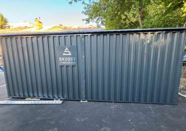 Вместительный хозблок для заказчика в антрацитовом цвете на территорию колледжа, г. Москва