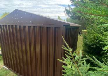 Надёжный гараж для квадроцикла в шоколадном цвете в дер. Туйково, Петушинский р-н, Владимирская обл.