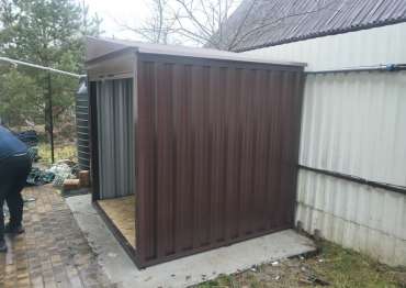 Хозблок с односкатной крышей в дер. Михайловка, г.о. Истра, МО