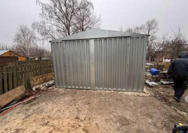 Вместительный гараж в дер. Земенки, Рязанский р-н, Рязанская обл.