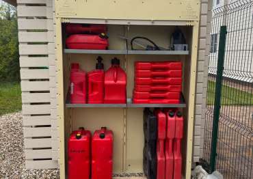 Вместительный роллетный шкаф в дер. Лазурная, Конаковский окр, Тверская обл.