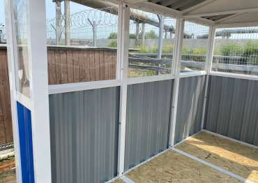 Продуманная беседка-курилка в г. Москва