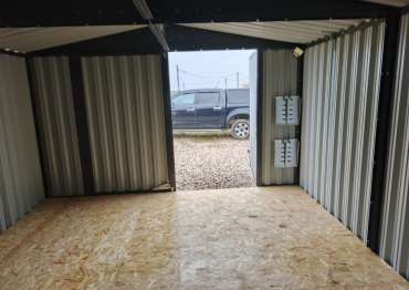 Гараж для автомобиля и вещей в с. Острецово, Заокский р-н, Тульская обл.