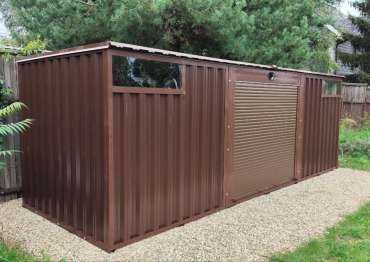 Хозблок в шоколадном цвете в дер. Хлябово, г.о. Мытищи, МО