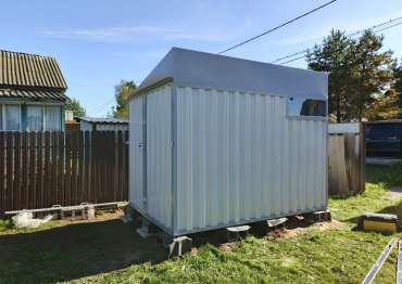 Хозблок в двойной расцветке в дер. Башарино, Кирмский р-н, Тверская обл.