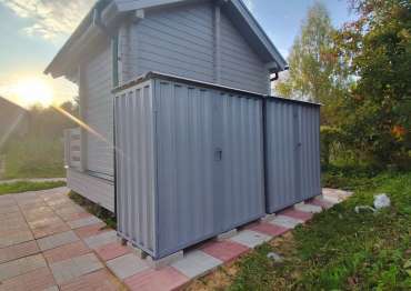 Две прочные дровницы в дер. Рождествено, Наро-Фоминский р-н, МО