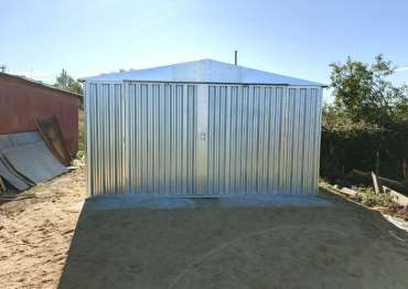 Вместительный хозблок в цинковом цвете в дер. Опарино, Сергиево-Посадский г.о, МО