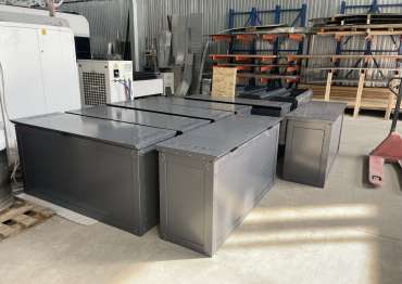 56 разобранных и готовых к отгрузке конструкций в АО садово-парковое предприятие "Центральное" в г. Санкт-Петербург