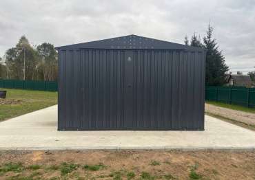 Вместительный гараж в графитовом цвете в дер. Каверино, Боровский мун.окр, Калужская обл.