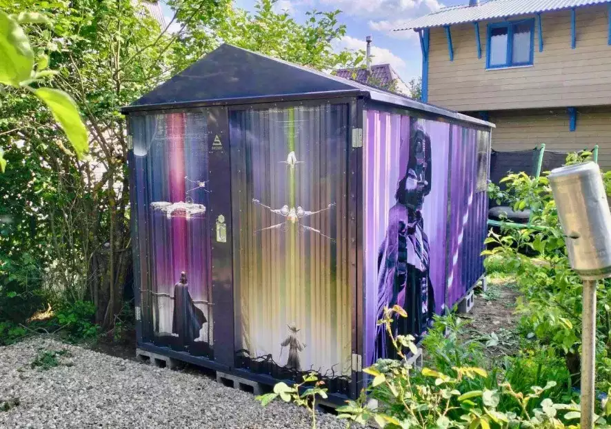 Контейнер СКОГГИ с принтом для участка в СНТ Хуторок