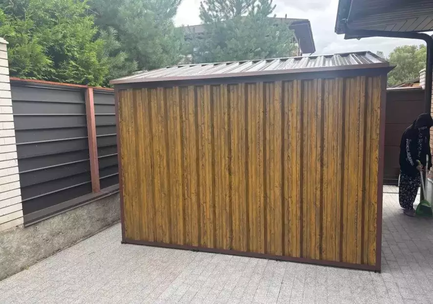 Гараж для квадроцикла в дер. Поляны, Троицкий адм.окр, г. Москва