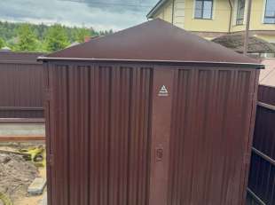 Хозблок для хозяйственных принадлежностей в шоколадном цвете в с. Юсупово, Раменский р-н, МО
