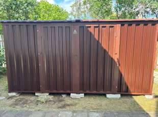 Хозблок для хозяйственных вещей в шоколадном цвете в СТ Альбатрос, Богородский г.о, МО