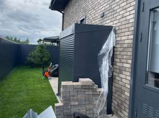 Шкаф для садовой техники в графитовом цвете в пос. станции Лукино, г.о. Истра, МО