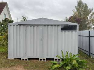 Хозблок для стройматериалов и хозяйственных вещей в светло-сером цвете в СТ Каскад, г.о. Истра, МО